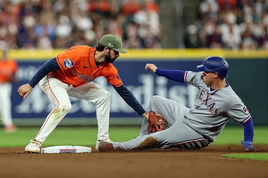 Rangers, Astros enter final weekend of regular season with chance to win AL West