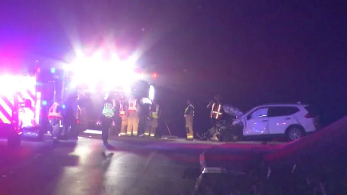 Five hospitalized after head-on crash in north Bexar County, BCSO says