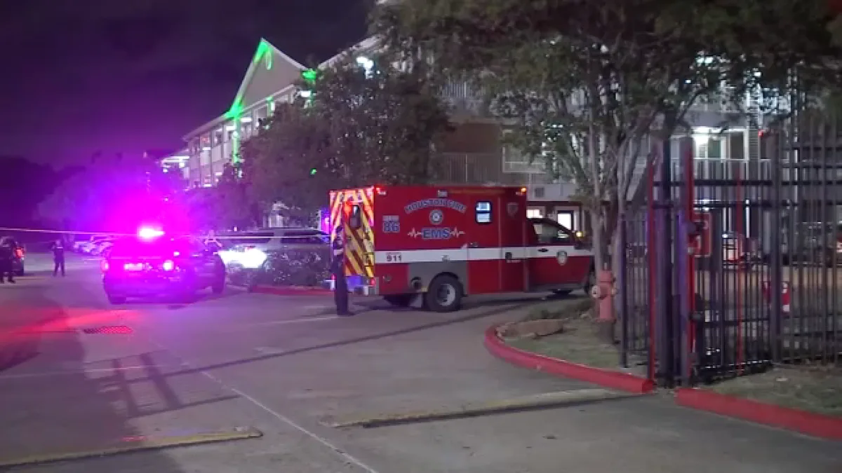 Man known to feed homeless shot and killed during attempted carjacking at motel: HPD