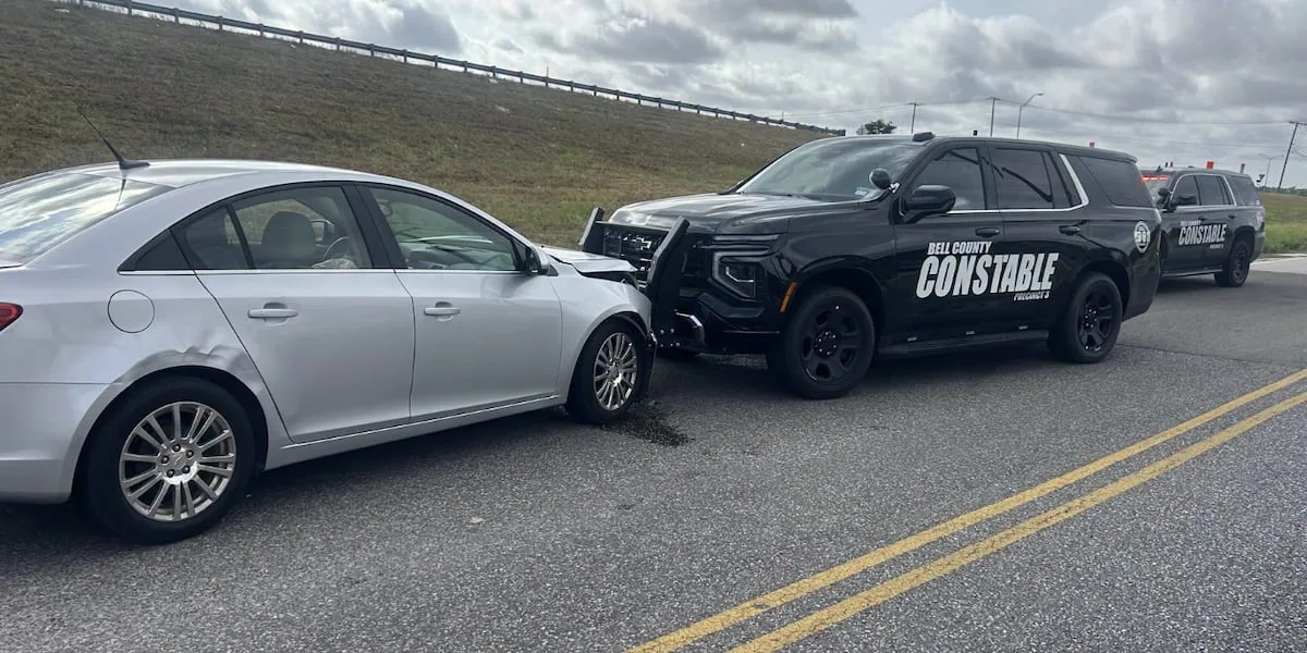 Pursuit in Temple ends after suspect vehicle hits Bell County constable unit