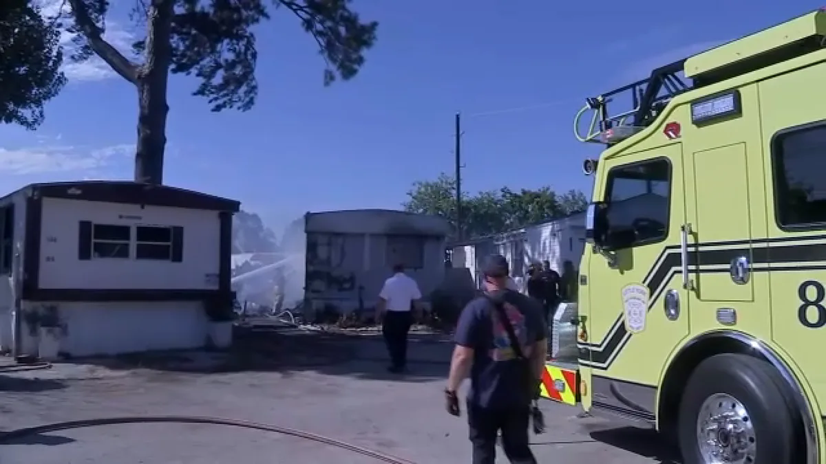 Fire damages 3 mobile homes in north Houston, Little York FD says