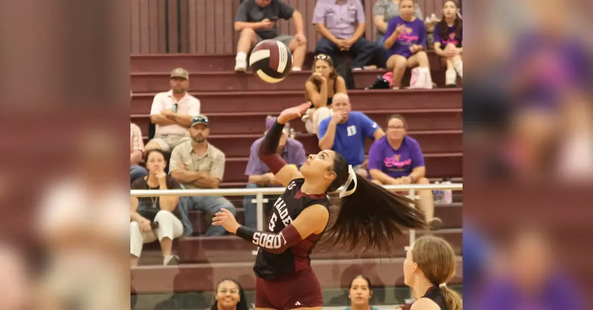 Lobos, Memorial vie in volleyball opener
