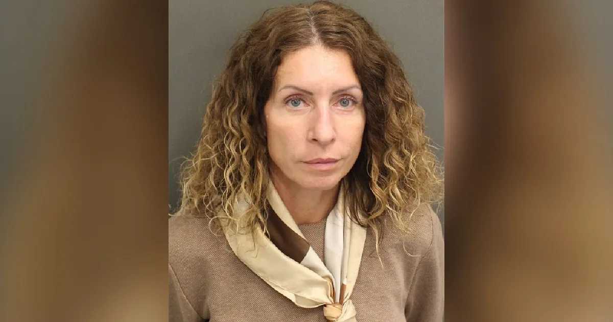 Florida mom arrested for leaving 4 kids home alone during 6-day Las Vegas work trip, deputies say