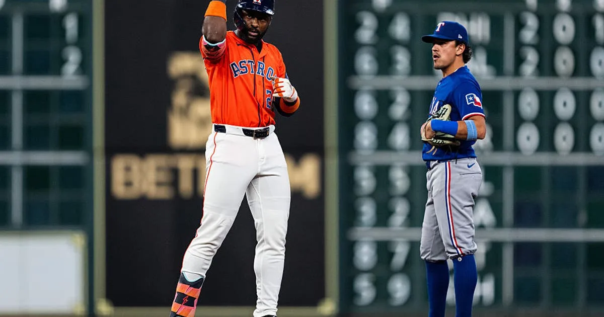 Astros sweep Rangers, widen AL West lead after pivotal weekend series