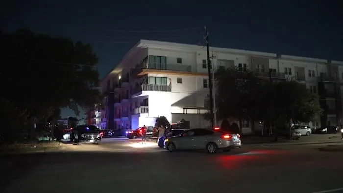 Houston police shoot and kill armed suspect standing over unresponsive man at Westheimer parking garage