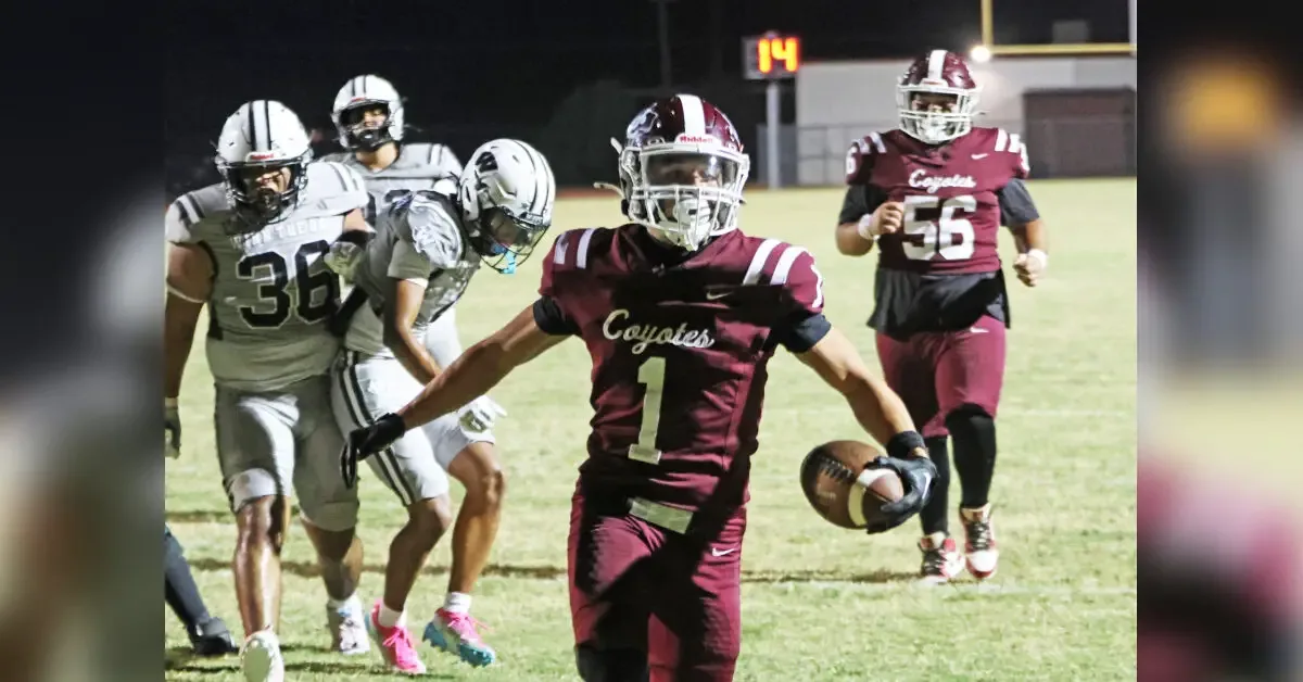 Coyotes mangle Mavericks, 35-21, in Uvalde