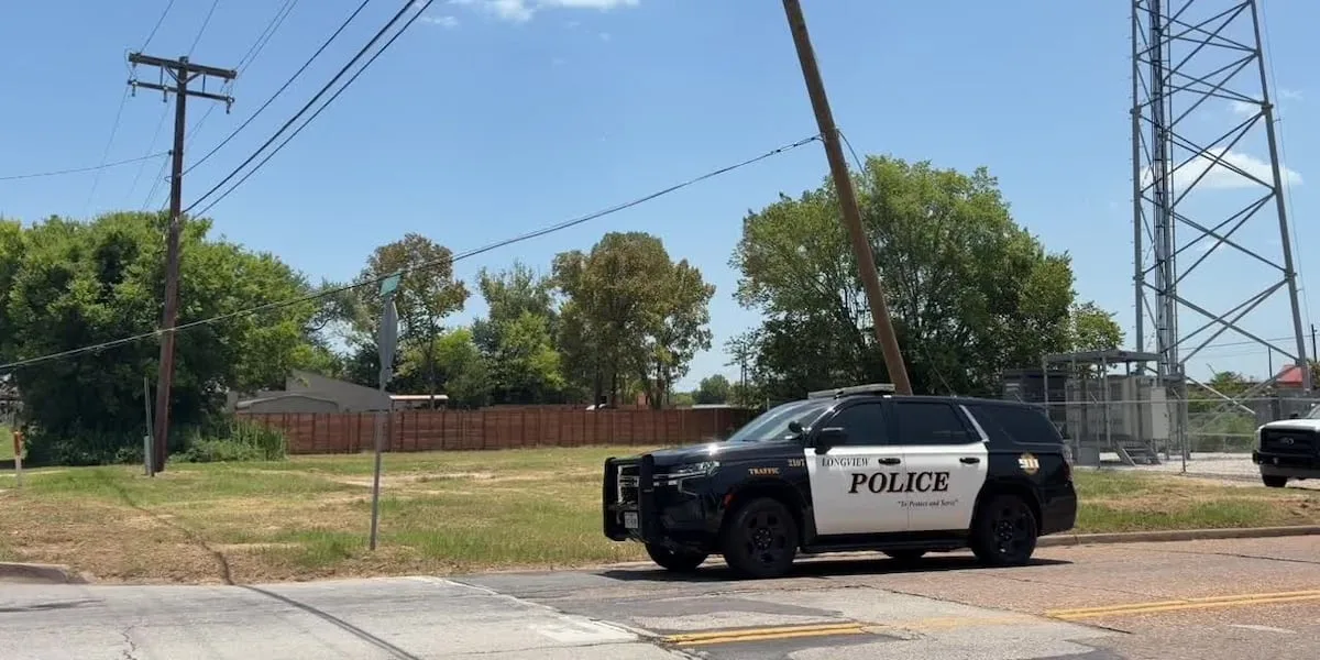 Longview power line pulled down by 18-wheeler