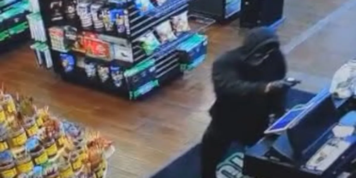 Midland police seek suspect in armed vape shop robbery