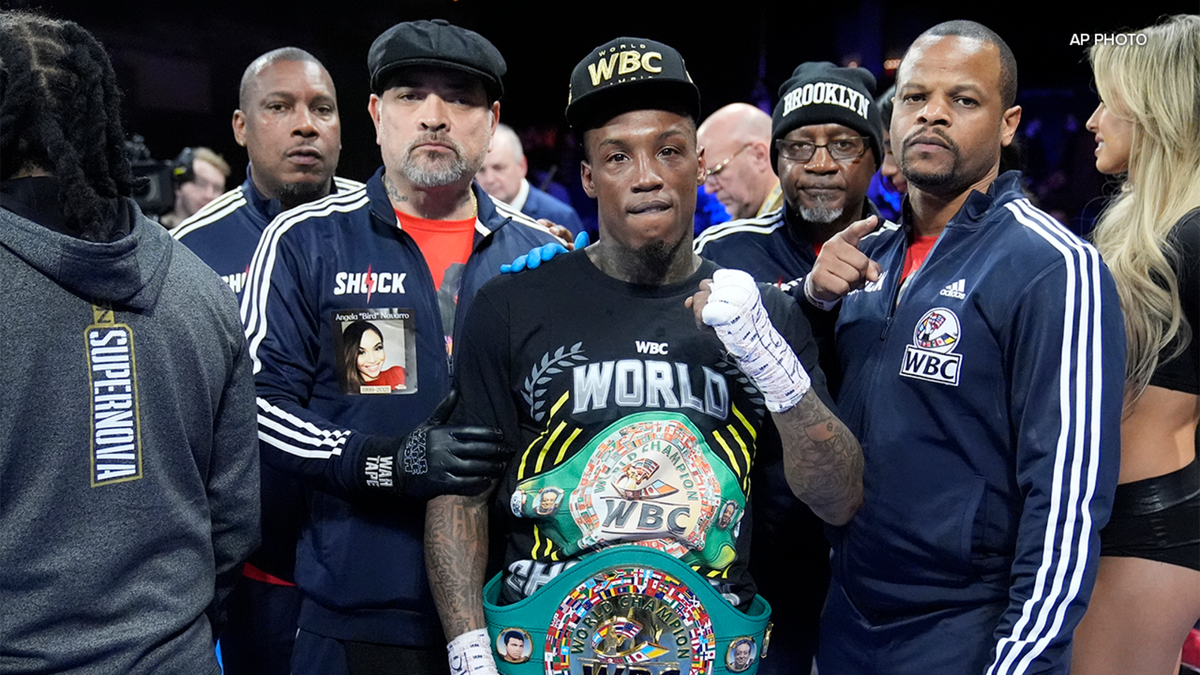Orange-native boxer O'Shaquie Foster unifies 3 titles in win vs. Emanuel Navarrete in San Antonio
