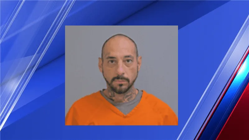 McAllen police seek man accused in vehicle burglaries