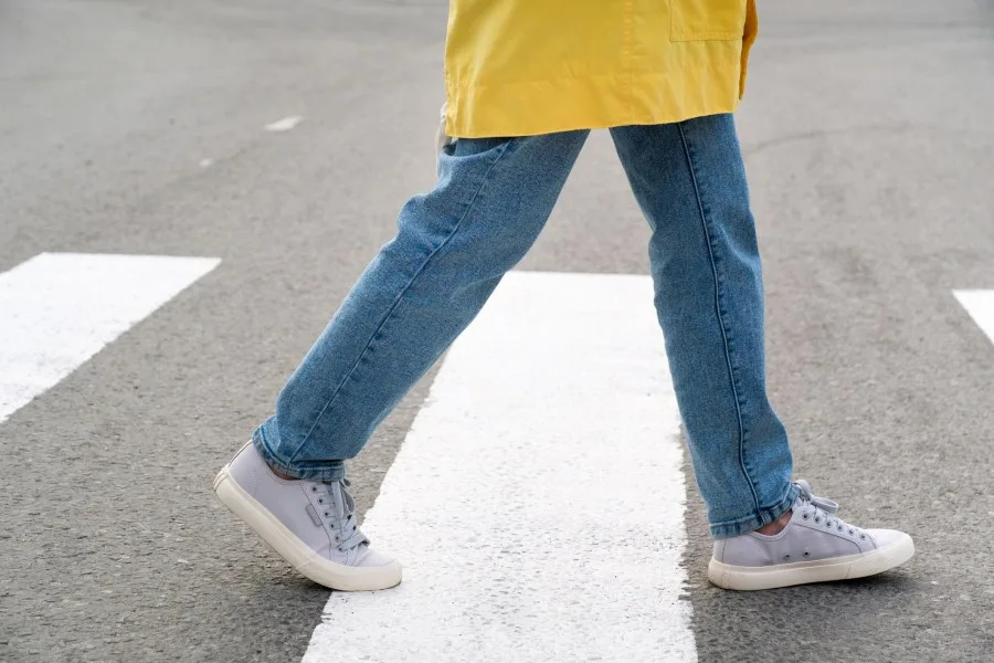 'Stay alert': Fewer daylight hours, higher risk for pedestrians