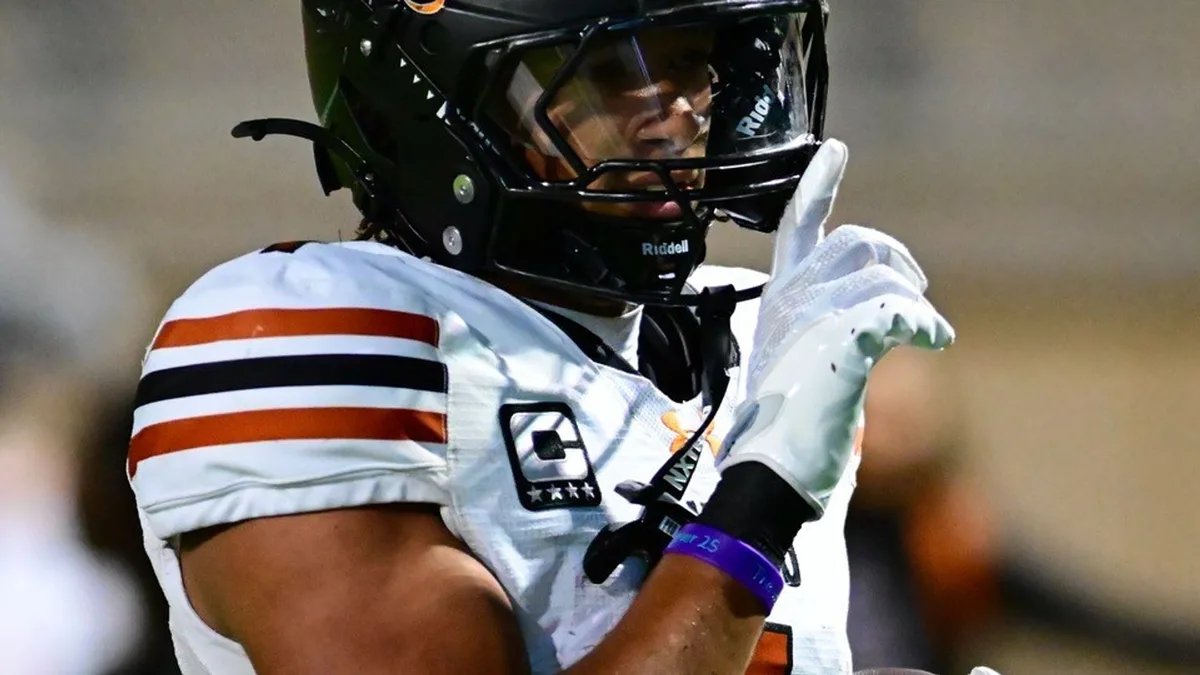 Hutto defeats Rouse on road