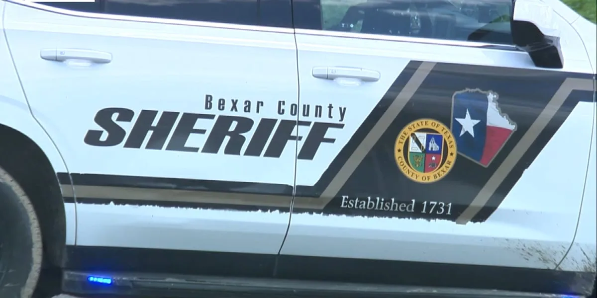 Former Bexar County deputy arrested on tampering charge tied to Laredo