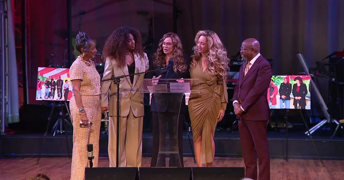 Beyonce, Tina Knowles, Kelly Rowland celebrate Knowles-Rowland House in Houston