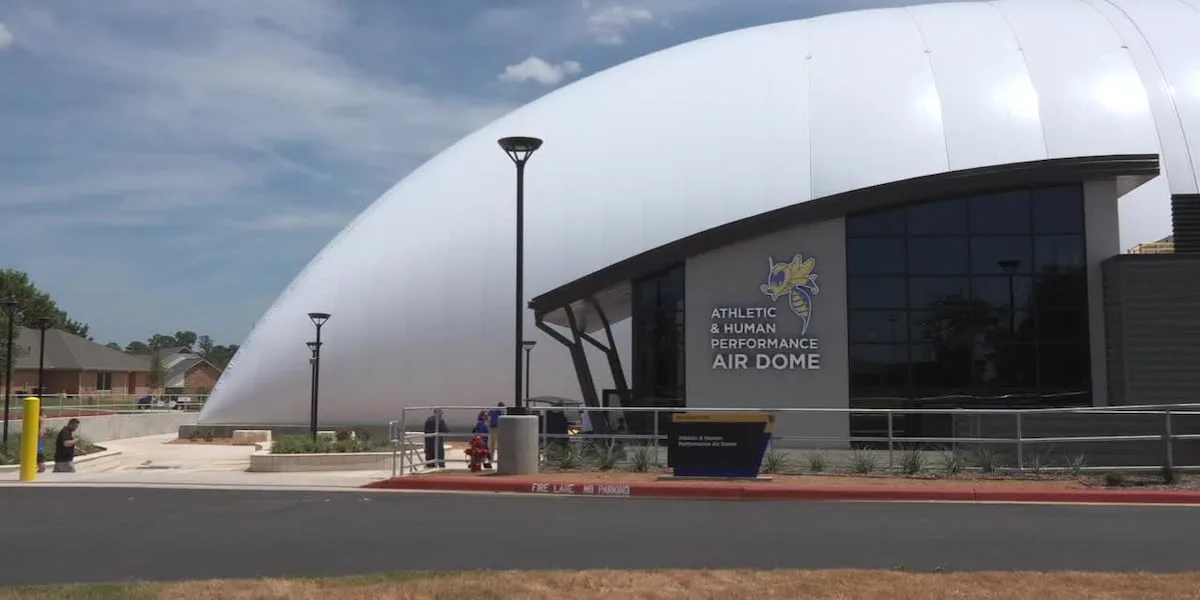 How the new Letourneau University air dome impacts athlete performance