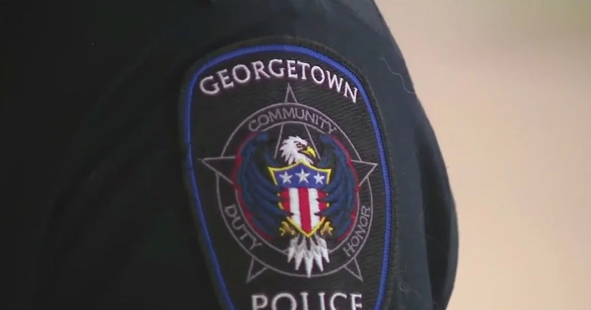Man shot and killed by Georgetown officer after struggle on downtown square
