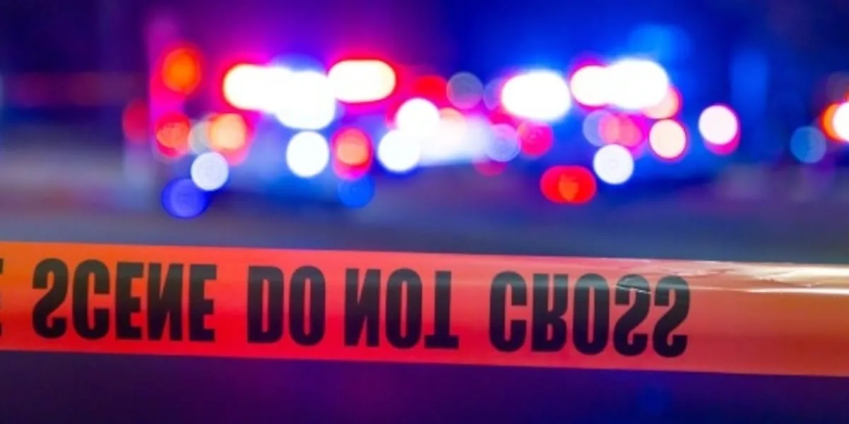 Unidentified man pronounced dead on Laredo highway median