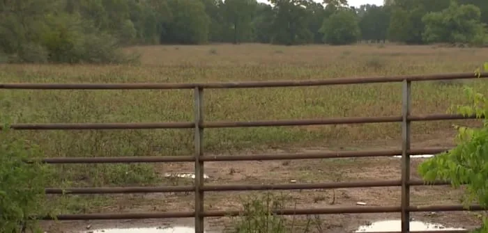 Fort Bend County residents raise concerns over proposed concrete batch plant near homes, school