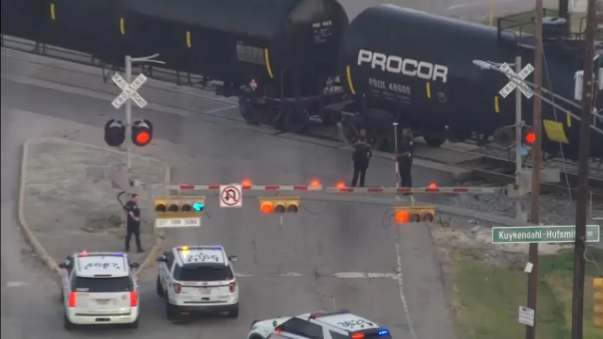 Train blocking Kuykendhal Road as crews investigate deadly single-car crash, HCSO says