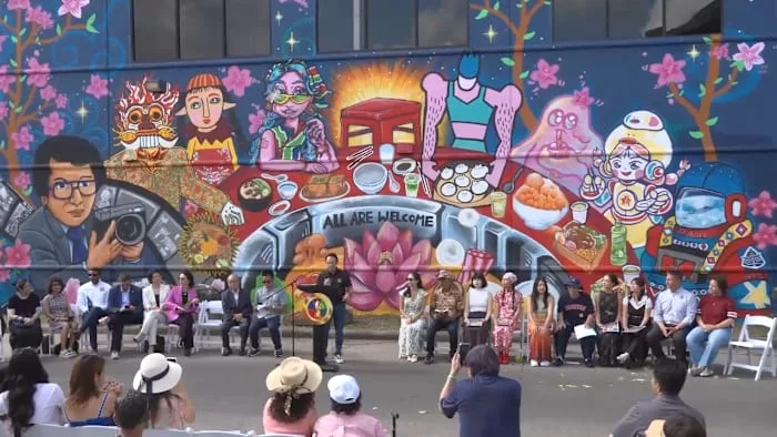 A new mural on Bellaire Boulevard is meant to feel like a seat at the table for everyone in Houston