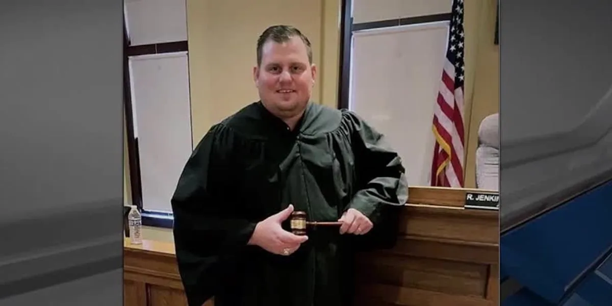 Rains County JP suspended for aggravated perjury charge