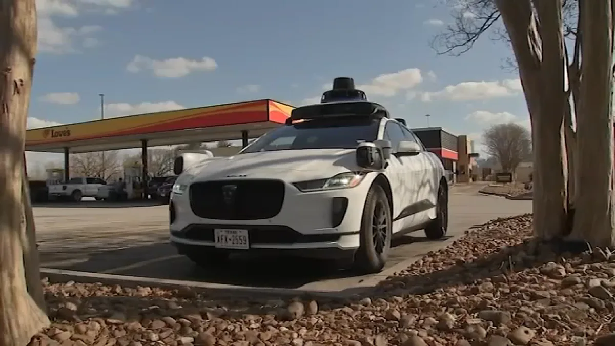 Data shows driverless taxis in Houston are safe, but questions remain over their regulation
