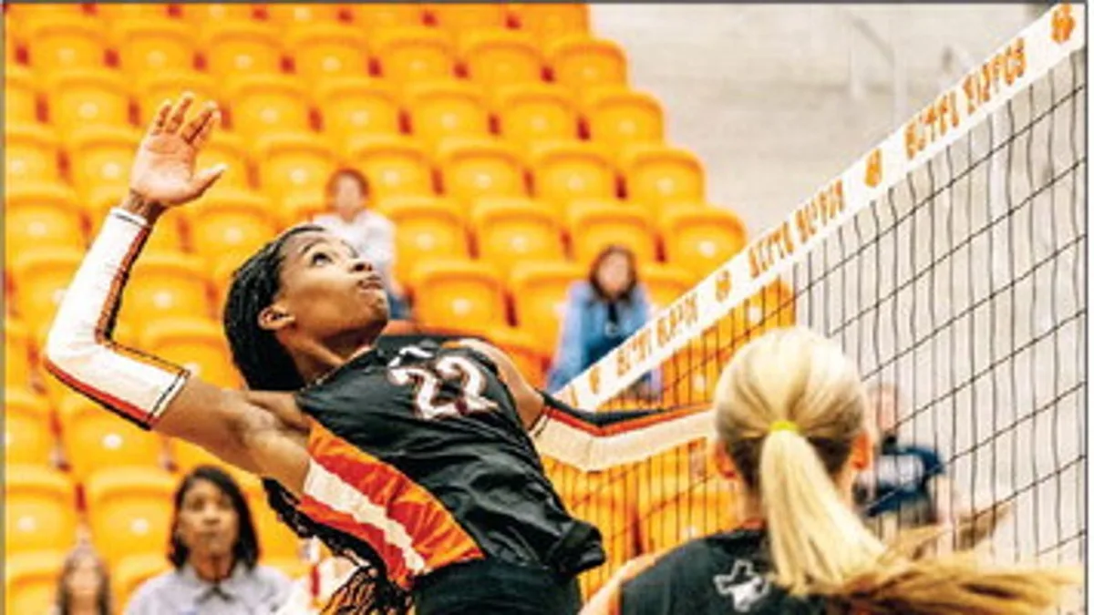 Lady Hippos rally for five-set victory over Hawks