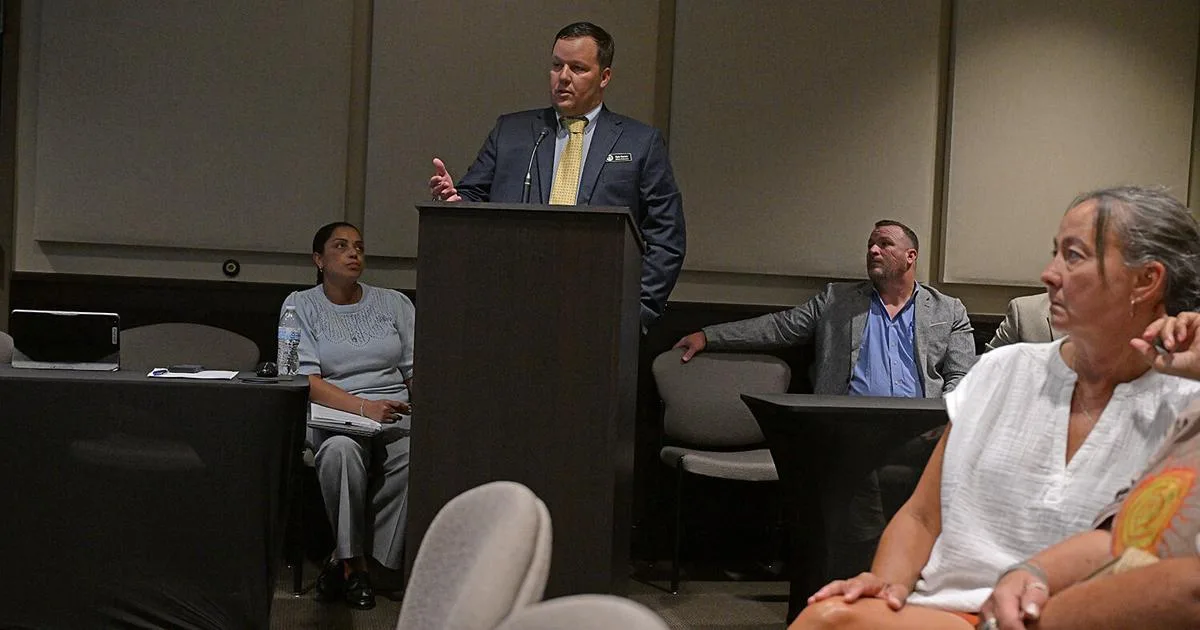 City to consider contracts for pump station, park projects