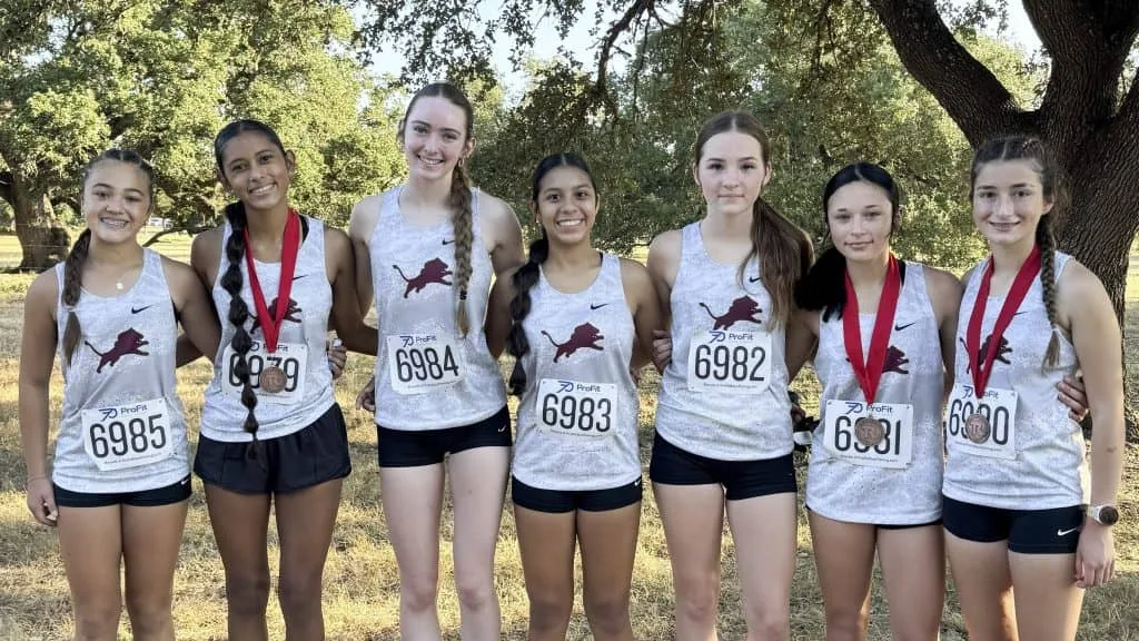 Lady Lions place 2nd as a team, Lions 7th at Salado cross country meet