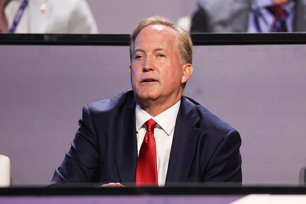 Ken Paxton details childhood eye injury during Dallas USHBC event