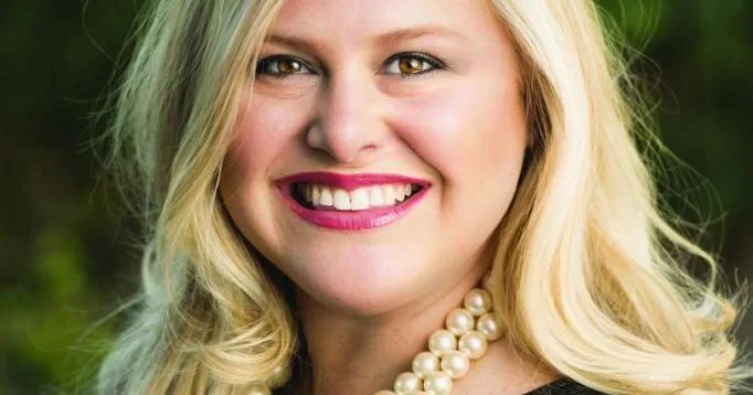 Abbott taps MacDonald to lead commission