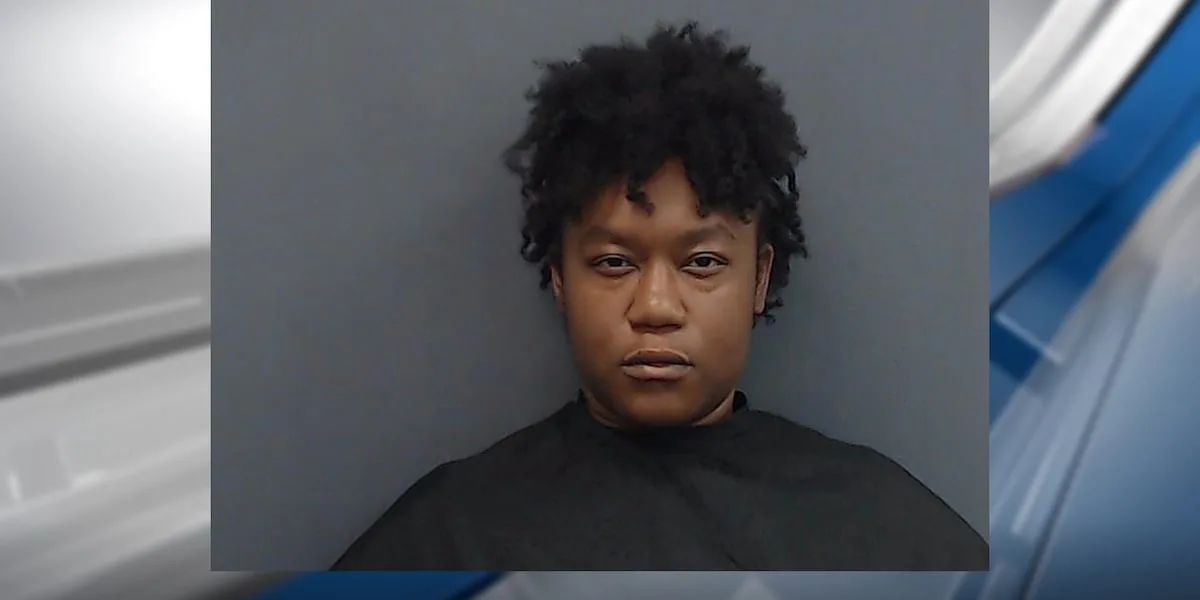 Longview woman gets prison for fire that injured firefighter