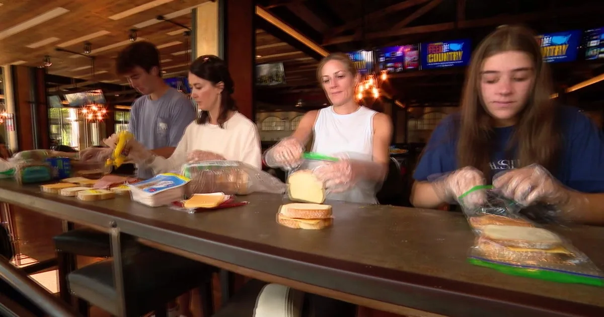 5,000 volunteers prepare 100,000 meals in 70 cities for Feed the Country