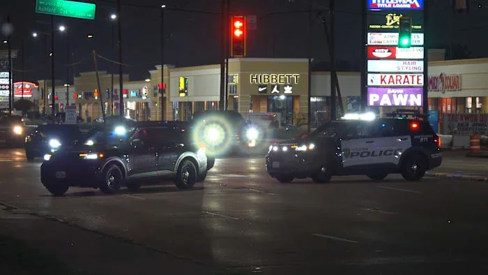 Woman killed while crossing Westheimer Road outside crosswalk near Houston club