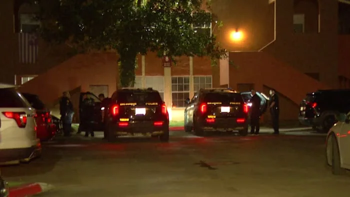 Man hospitalized after being shot in fight on West Side, police say