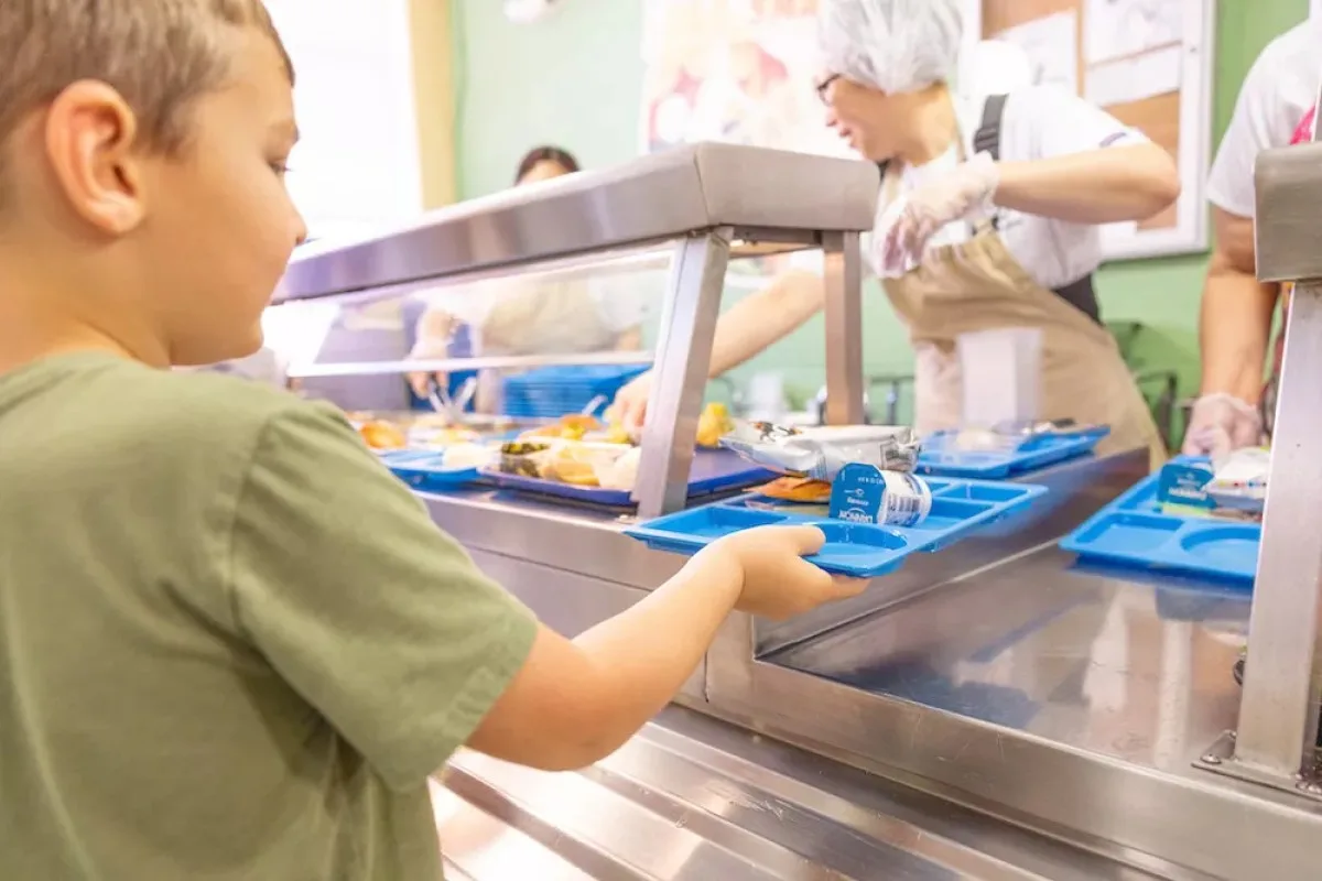 San Antonio ISD says it will continue providing free breakfast, lunch to all students