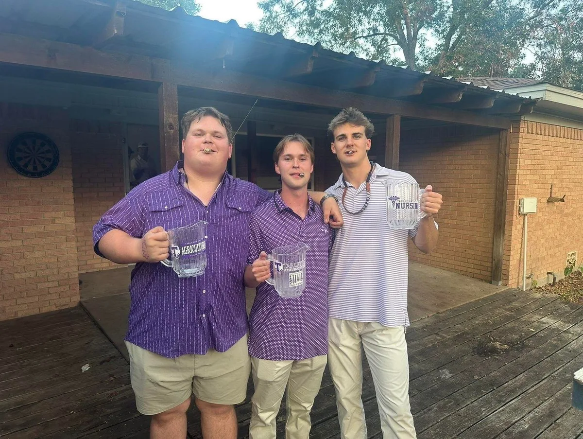 Dunk, Done, Texan: Tarleton Celebrates Ring Dunk