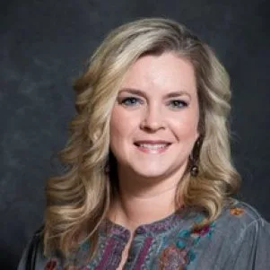 TEACHER FEATURES: Jennifer Mares