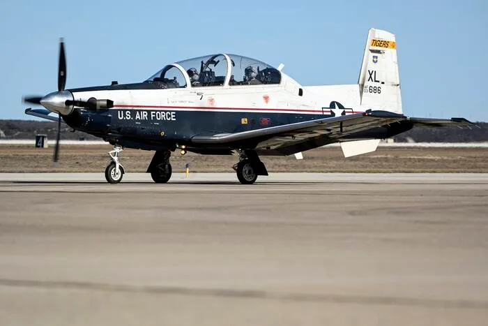 2 Air Force pilots eject safely from aircraft near Seguin, JBSA says