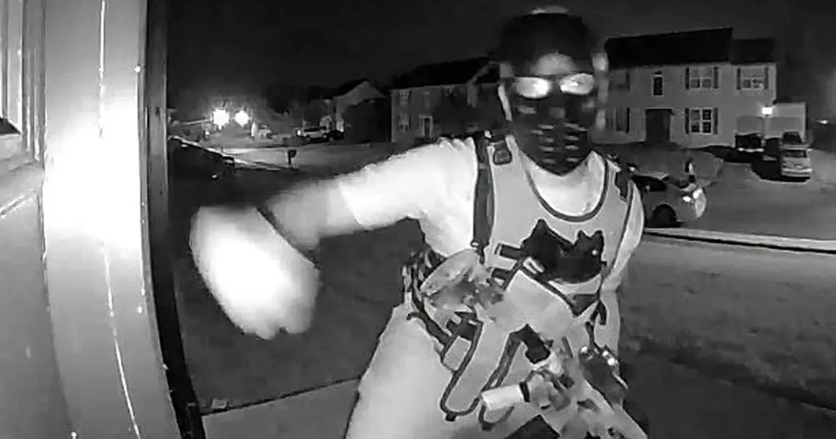 Two teens arrested after carrying what looked like rifles to Delaware homes in late-night prank: police