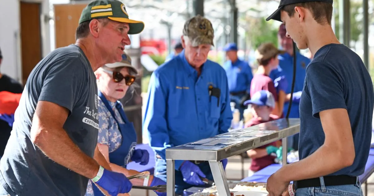 Bestfest brings sausage, music and giving to Marktplatz