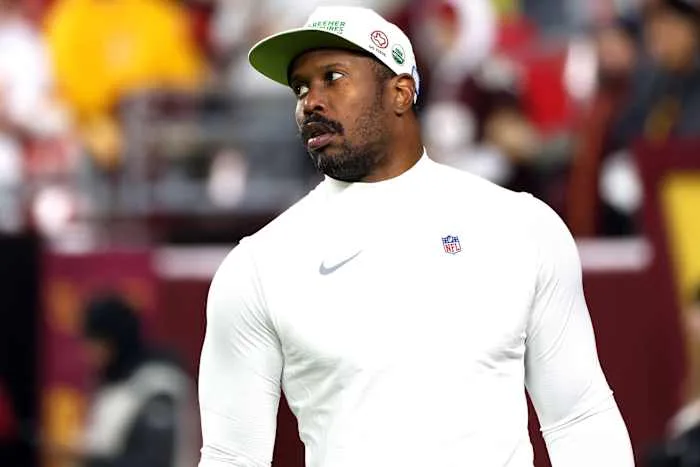 Reports: Von Miller to join Cowboys for 15th NFL season
