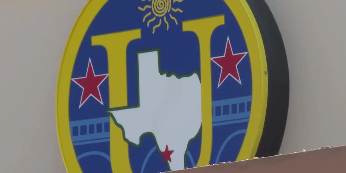 UISD board extends superintendent's contract through 2029