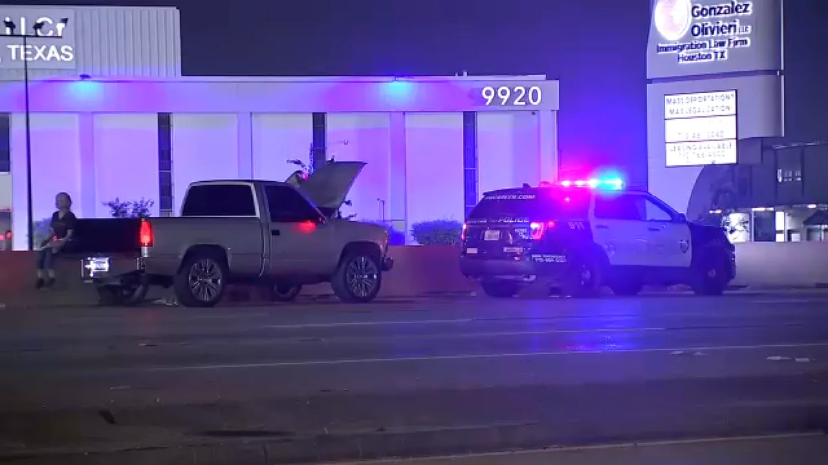 Pedestrian fatally hit on Aldine Westfield Road in north Harris County, HCSO says