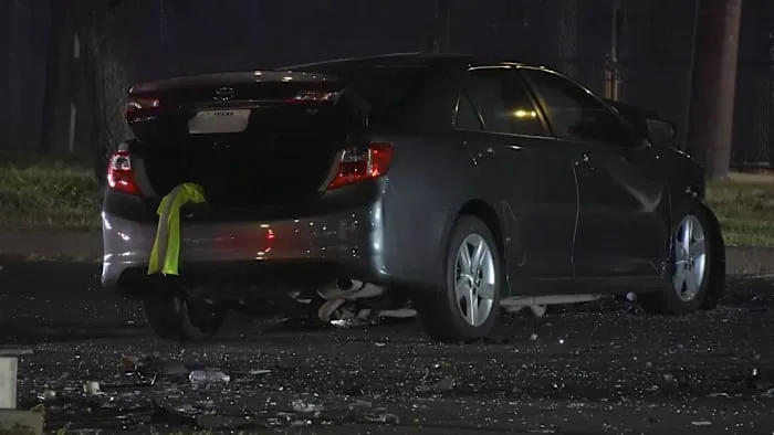 Woman killed in high-speed crash after running red lights in southeast Houston, police say