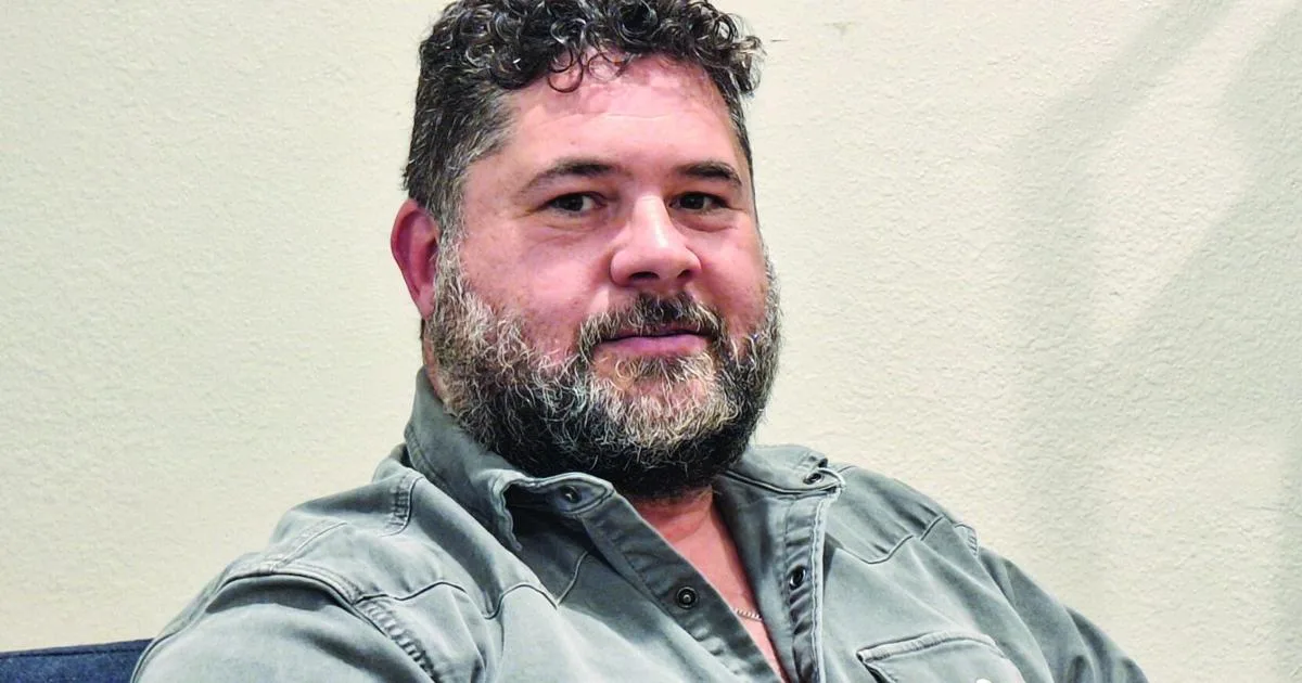 Retired officer offers free trauma counseling to local first responders