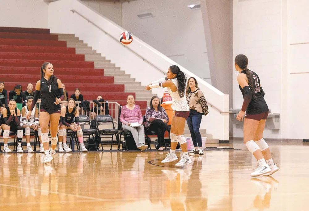 JAGUARS DOMINATE LADY GOBBLERS IN THREE SETS