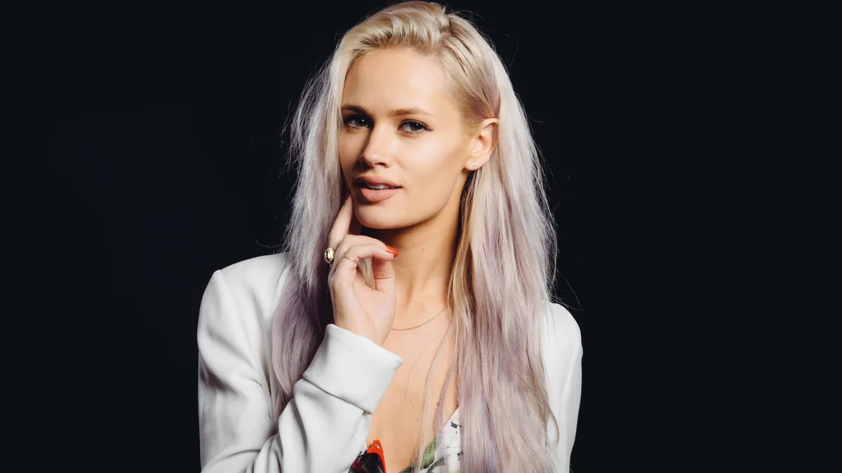 Lauren Bennett's father speaks out, says singer suffered severe reaction to medication before death