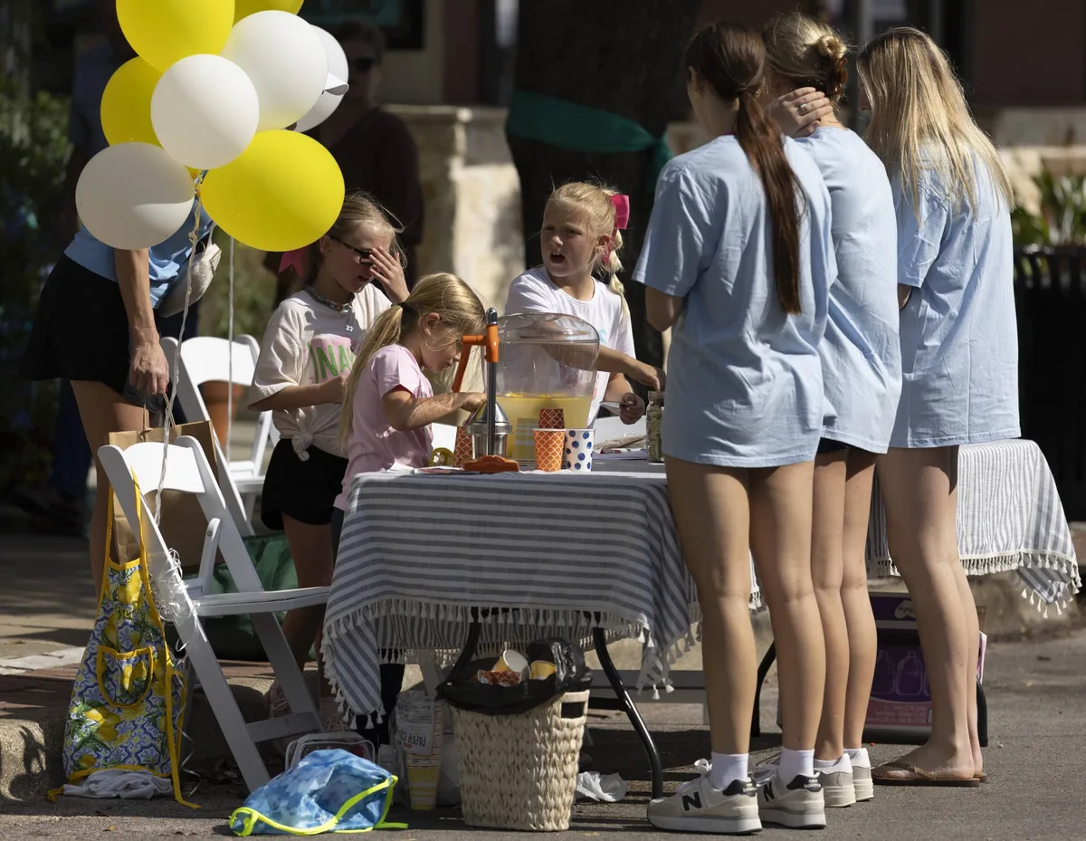 Water Street Festival, Hunt carnival lead a packed Saturday of fall festivals