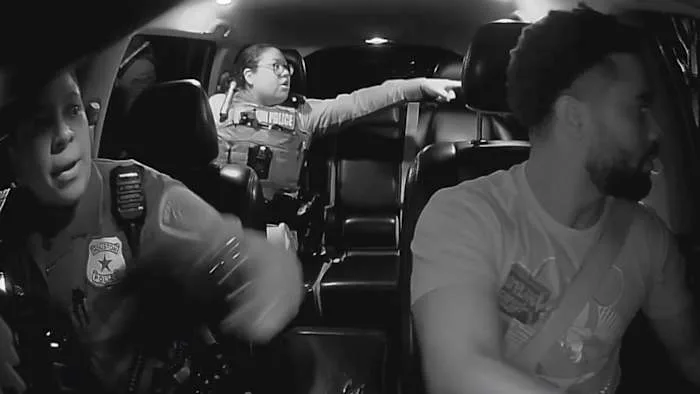Houston police jump in Uber while in pursuit of suspect on foot
